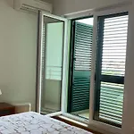 Amaris - With Sea View & Heated Swimming Pool At Ciovo * Traù