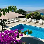 Appartamento Amaris - With Sea View & Heated Swimming Pool At Ciovo Traù