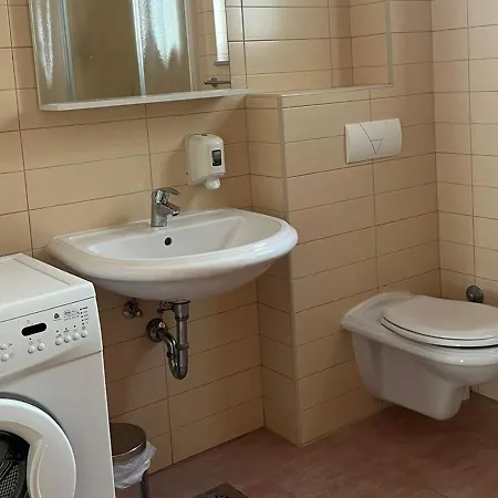 Amaris - With Sea View & Heated Swimming Pool At Ciovo Lejlighed *