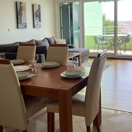 Amaris - With Sea View & Heated Swimming Pool At Ciovo