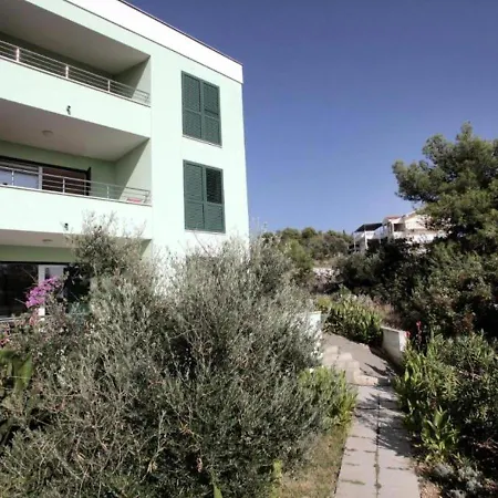 Amaris - With Sea View & Heated Swimming Pool At Ciovo * تروغير