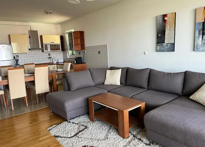 Amaris - With Sea View & Heated Swimming Pool At Ciovo * Trogir