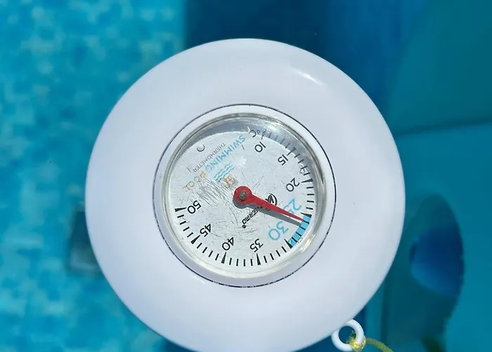 Amaris - With Sea View & Heated Swimming Pool At Ciovo Apartment Trogir