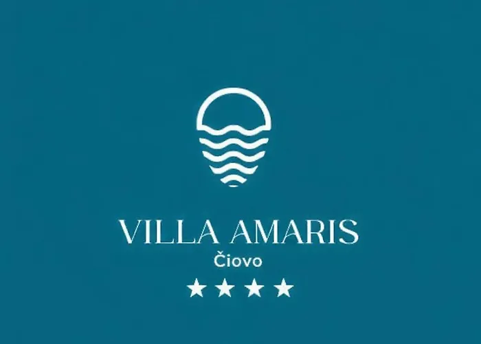 Amaris - With Sea View & Heated Swimming Pool At Ciovo